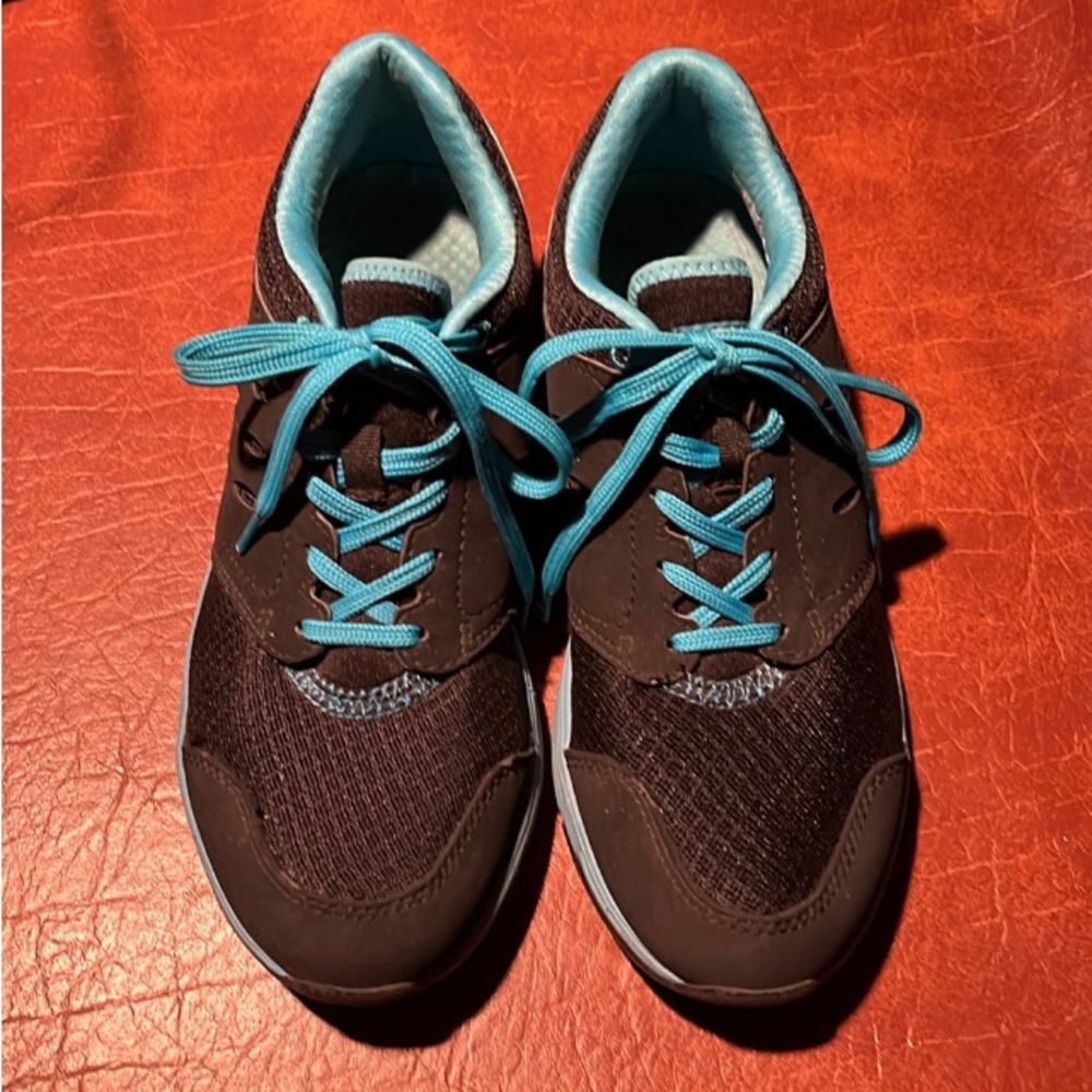 Vionic gym shoes